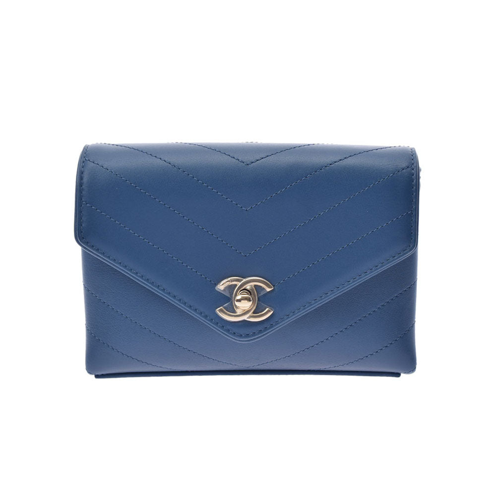 シャネルVステッチ チェーンショルダー ソルド品 青 ゴールド金具