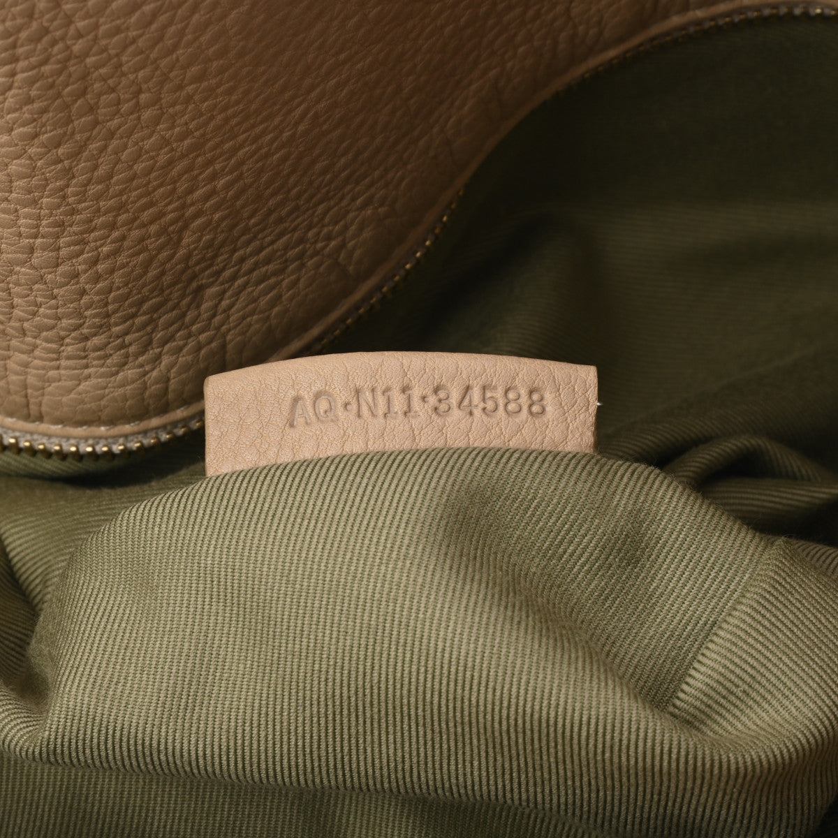 ブルガリモテーネ コインチェーン バッグ ベージュ ゴールド金具  