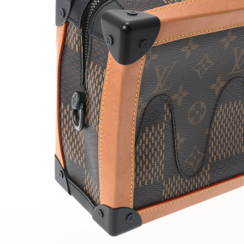 LOUIS VUITTON ルイヴィトン ダミエ ジャイアント ソフトトランク NIGOコラボ ブラウン N40381 メンズ ダミエキャンバス ショルダーバッグ Bランク 中古 銀蔵