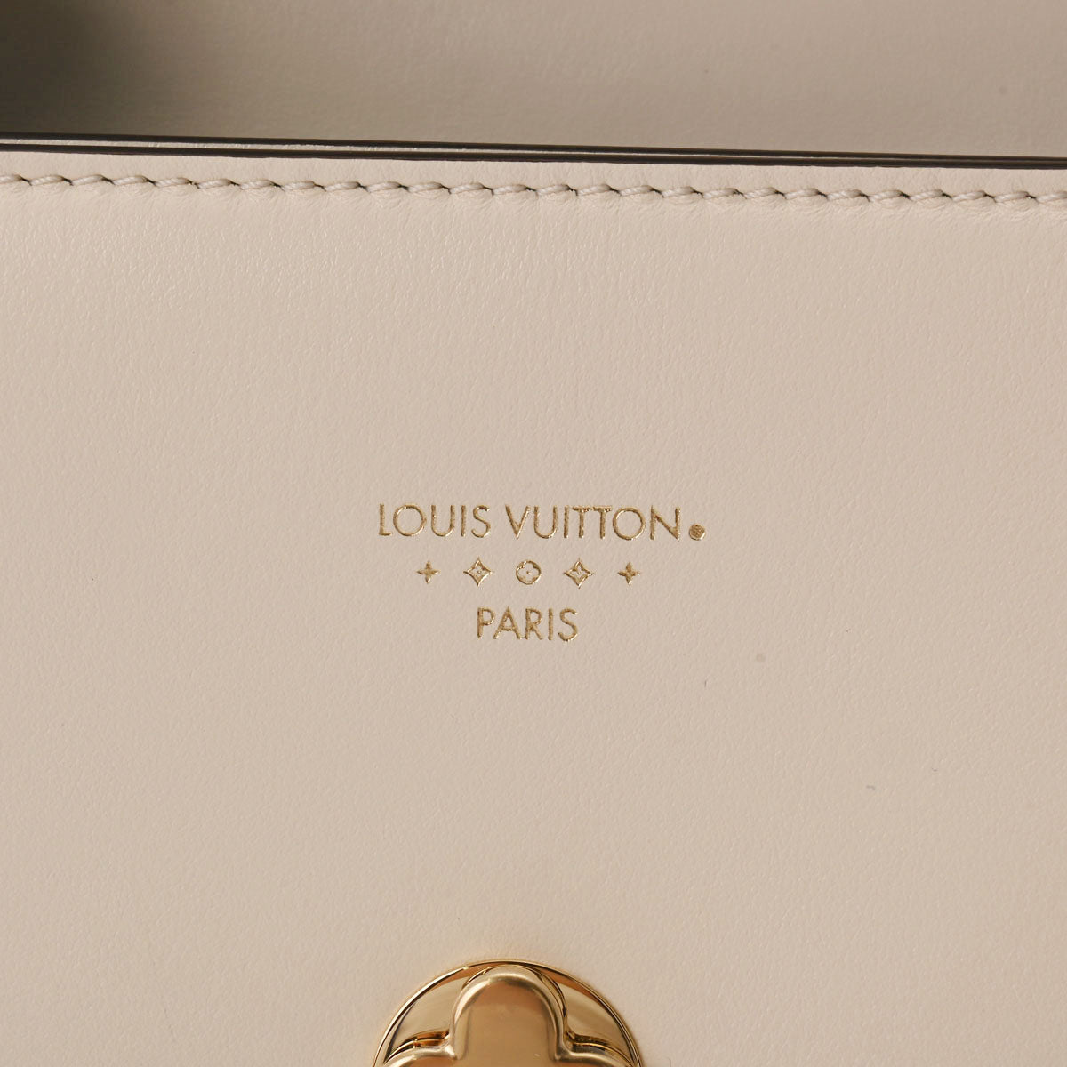 ルイヴィトンポンヌフ クレーム レディース ショルダーバッグ M55950 LOUIS VUITTON 中古 – 銀蔵オンライン