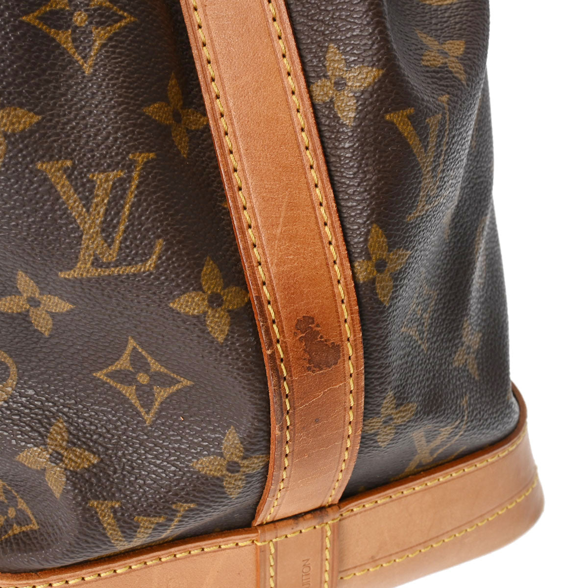 ルイヴィトンノエ 14145 ブラウン レディース モノグラムキャンバス ショルダーバッグ M42224 LOUIS VUITTON 中古 –  銀蔵オンライン