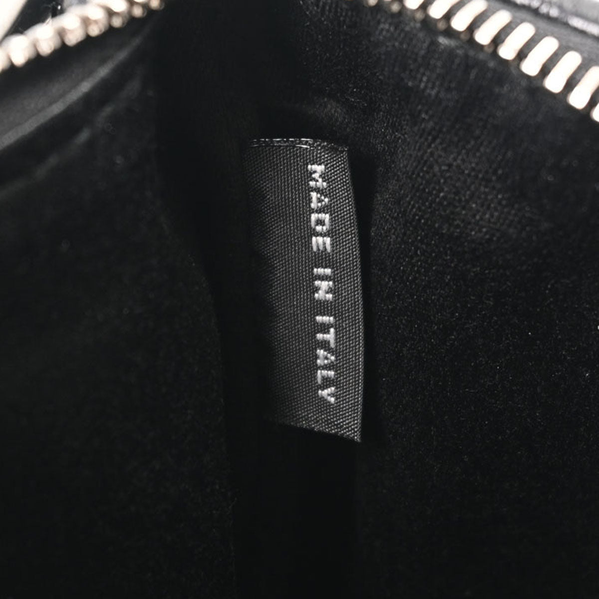 MIUMIU ミュウミュウ マテラッセ 黒 シルバー金具 5BH190 レディース レザー ショルダーバッグ Aランク 中古  人気・おすすめ｜使いやすい・旅行におすすめ セール中 全国発送 国内発送対応