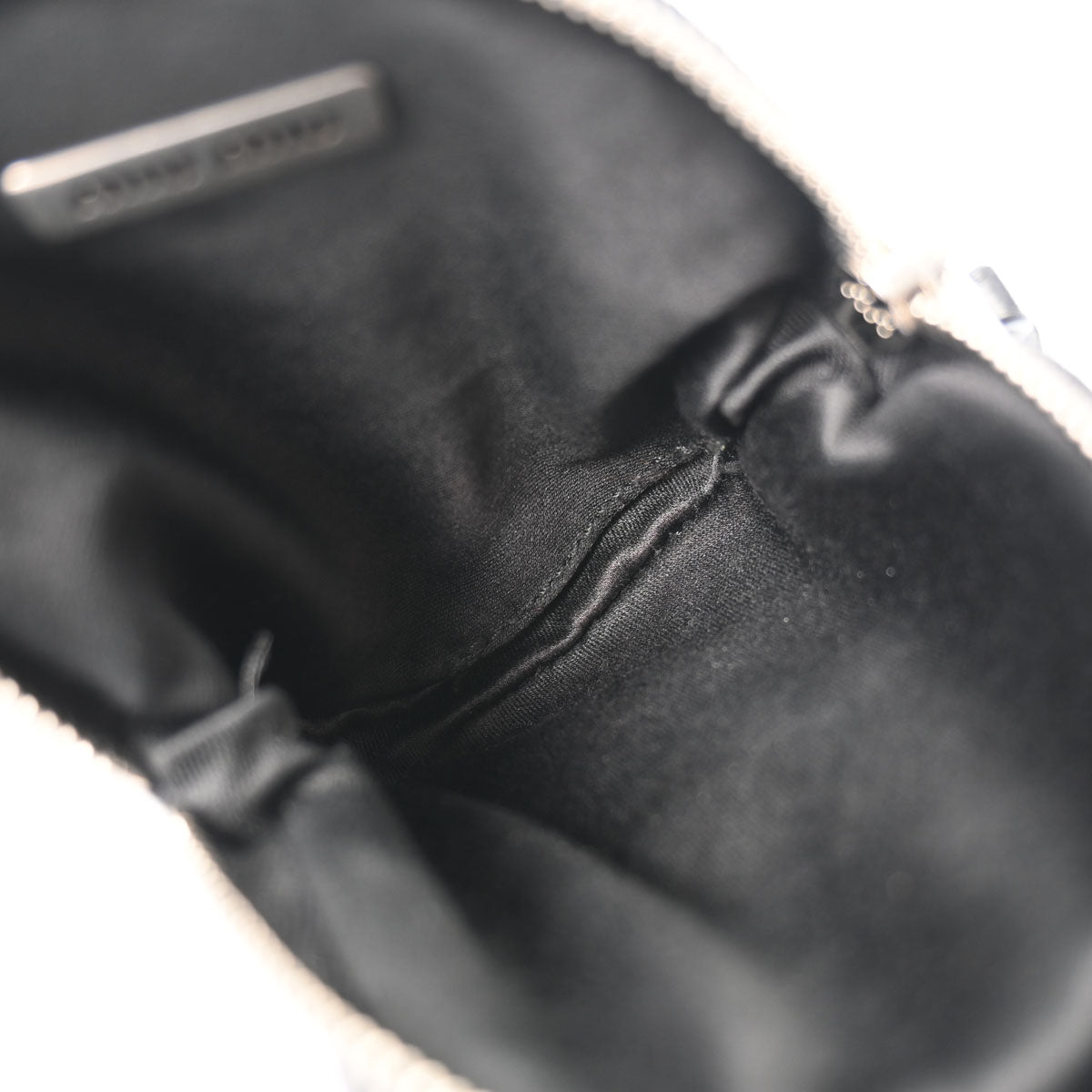 MIUMIU ミュウミュウ マテラッセ 黒 シルバー金具 5BH190 レディース レザー ショルダーバッグ Aランク 中古  人気・おすすめ｜使いやすい・旅行におすすめ セール中 全国発送 国内発送対応