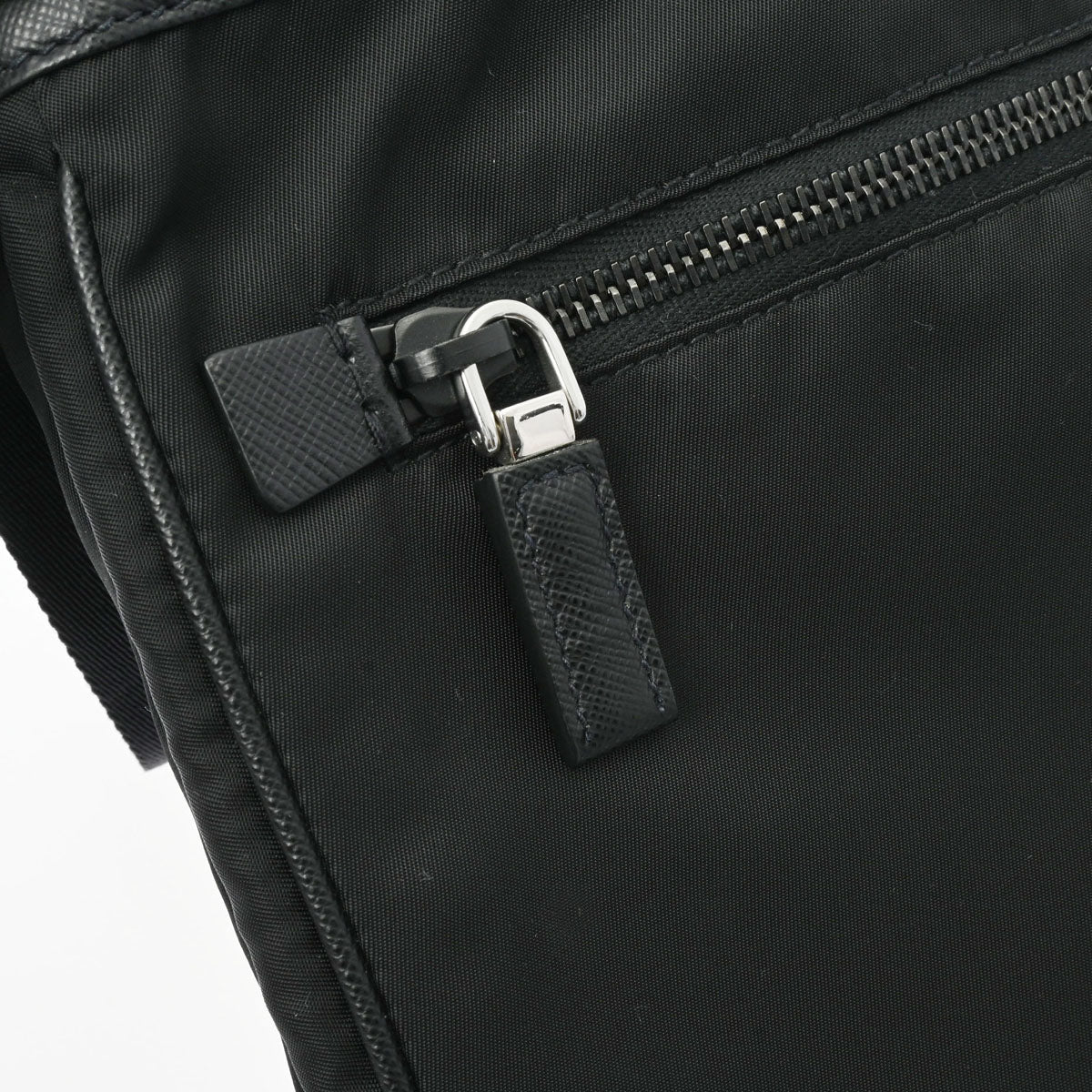 プラダ 黒 ユニセックス ナイロン ショルダーバッグ VA251M PRADA 中古