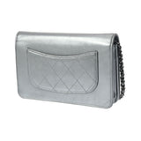CHANEL シャネル チェーンウォレット チェーンロゴ シルバー レディース カーフ ショルダーバッグ Aランク 中古 銀蔵