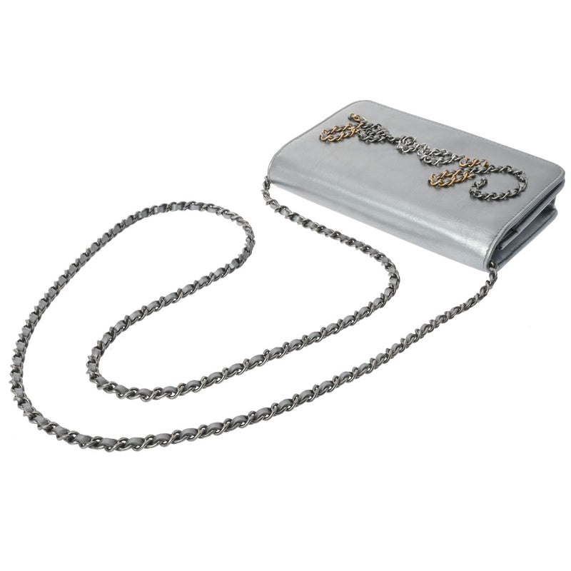 CHANEL シャネル チェーンウォレット チェーンロゴ シルバー レディース カーフ ショルダーバッグ Aランク 中古 銀蔵