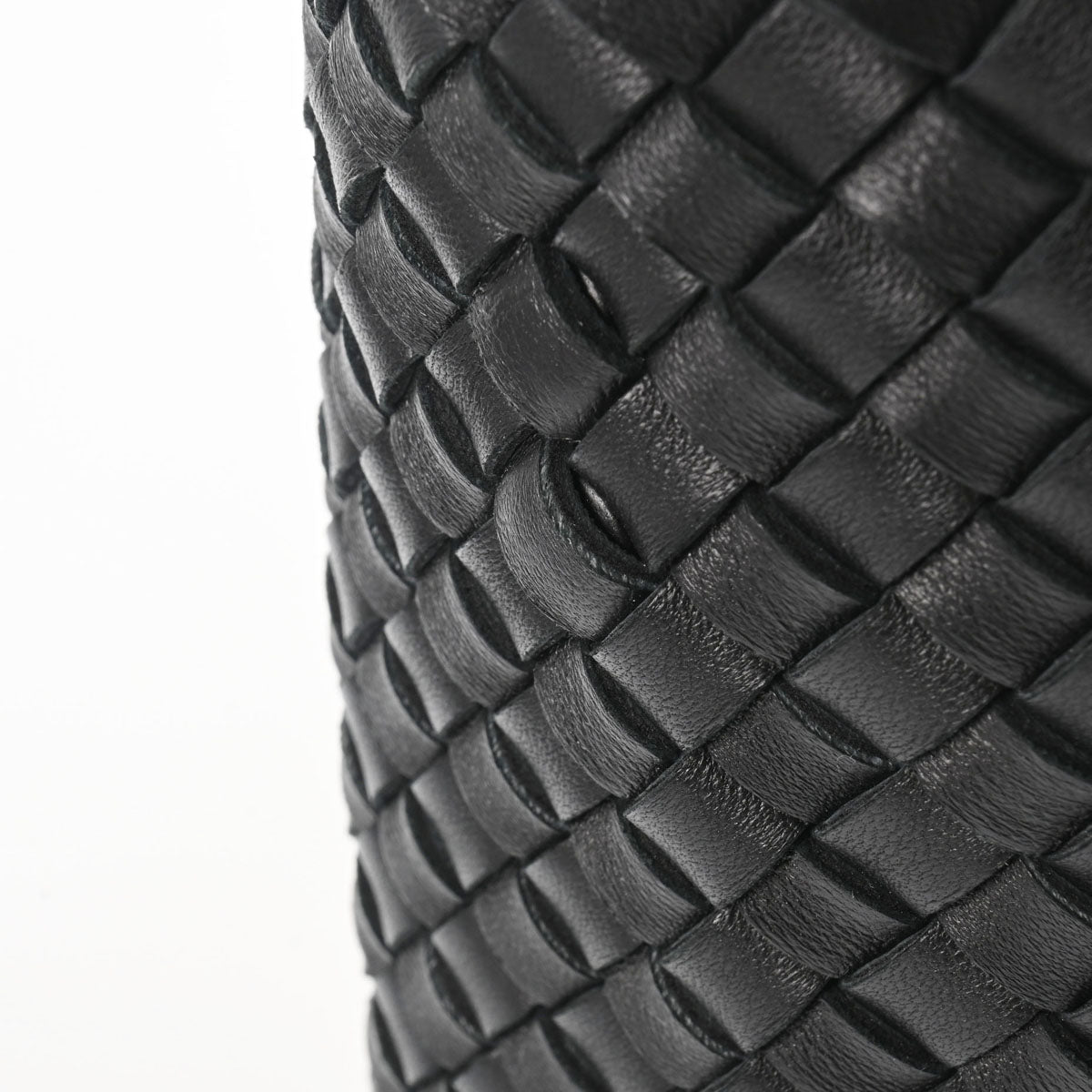 【専用/天邪鬼様】BottegaVenetaミニ ザ ツイスト バッグ 黒 BOTTEGA VENETA ミニザツイスト | Hedy