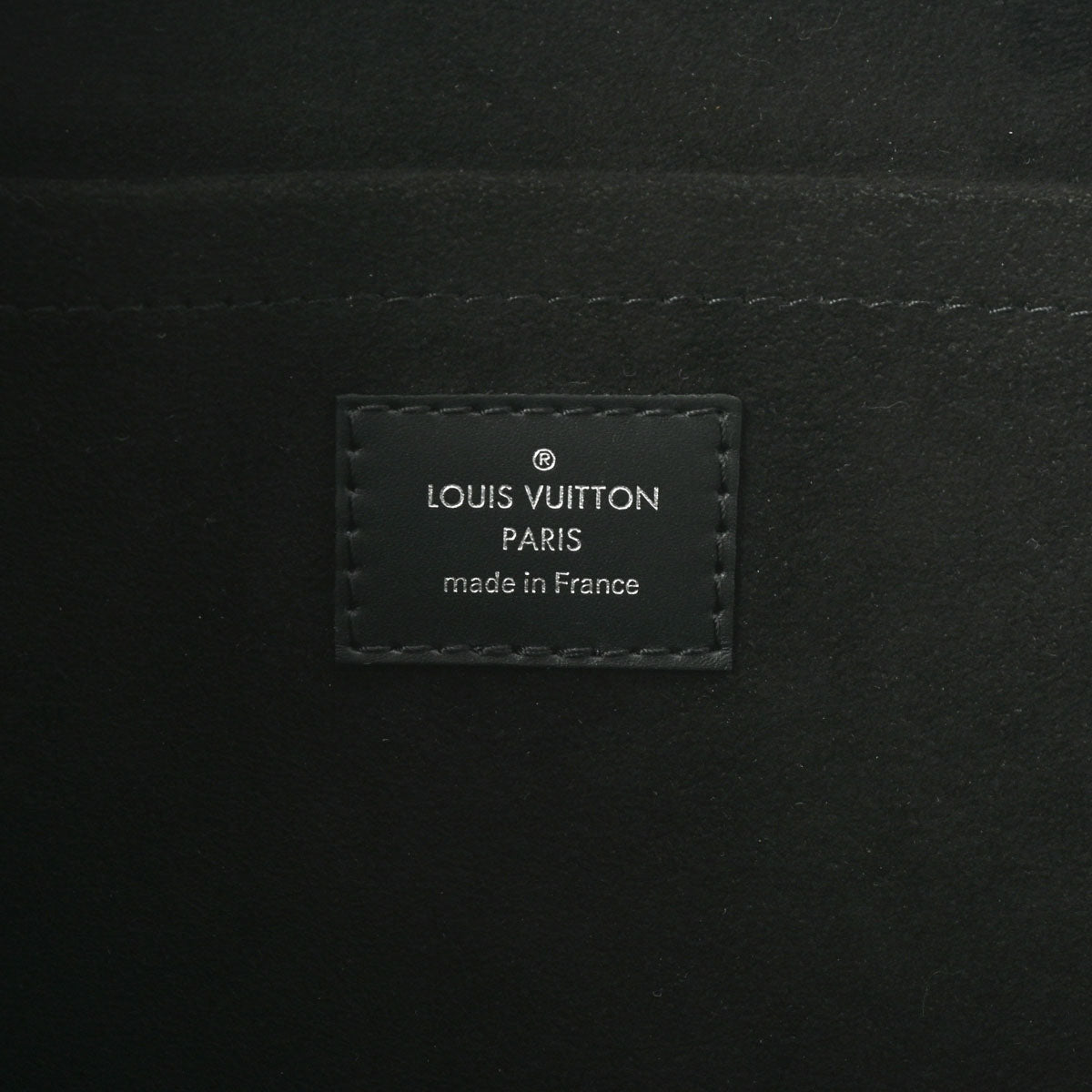 ルイヴィトンポシェットジュール GM 14127 黒 ユニセックス エピレザー クラッチバッグ M58831 LOUIS VUITTON 中古 –  銀蔵オンライン