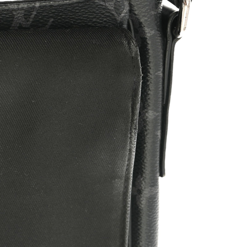 LOUIS VUITTON ルイヴィトン モノグラムエクリプス ディストリクト PM NM 黒 M44000 メンズ モノグラムキャンバス ショルダーバッグ Bランク 中古 銀蔵