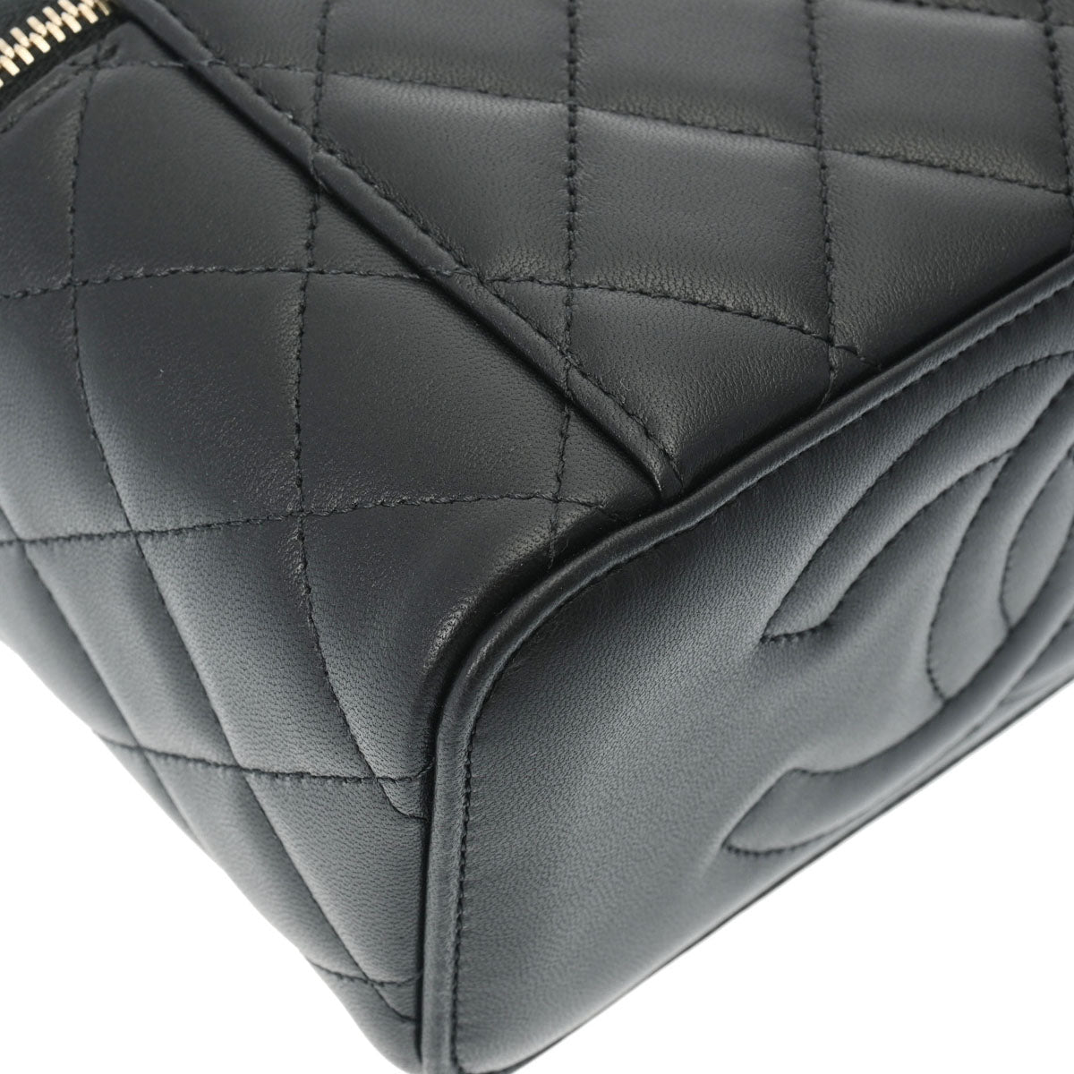 シャネルチェーン バニティ 42976 黒 レディース ラムスキン