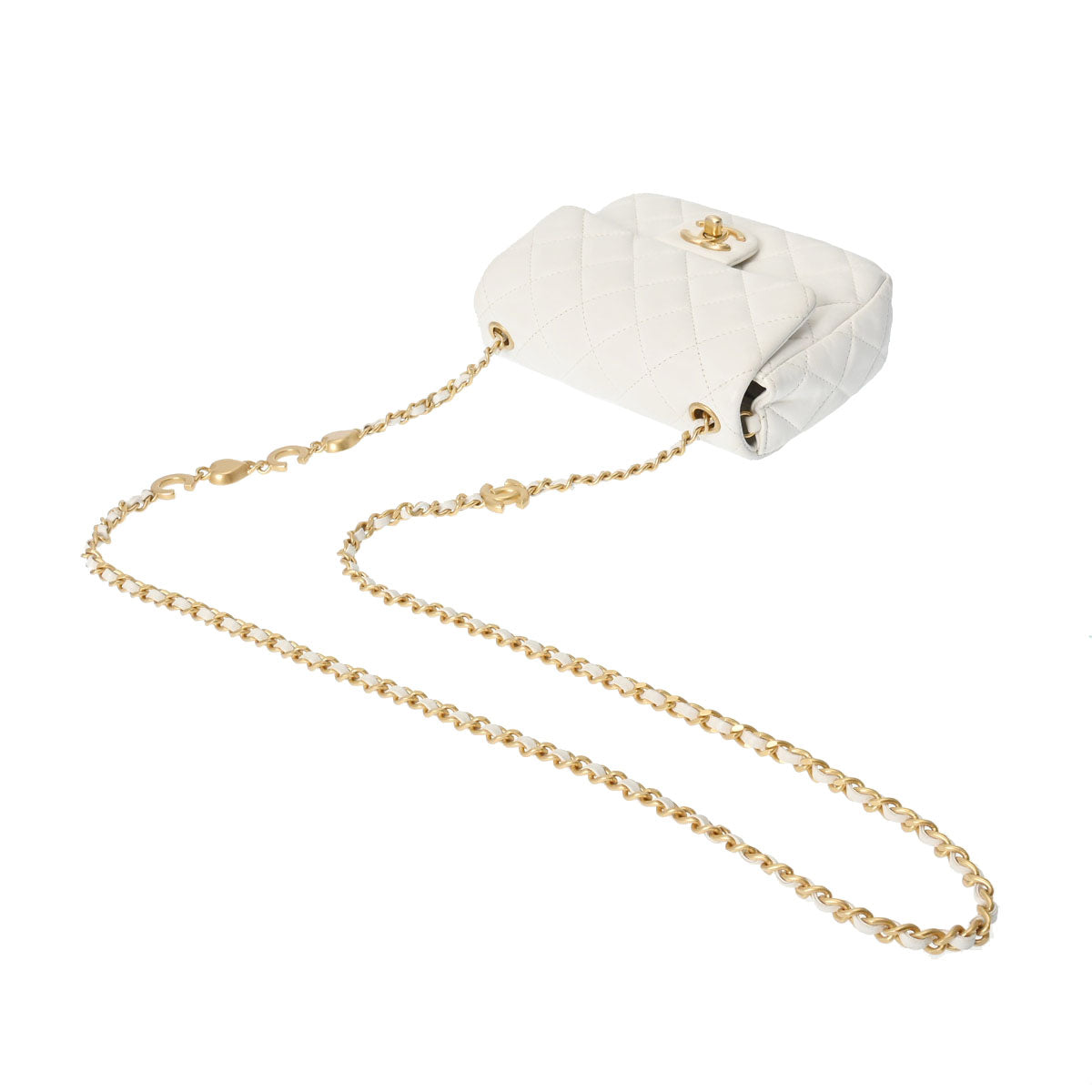 シャネルミニマトラッセ ハート チェーンショルダー 白 ゴールド金具