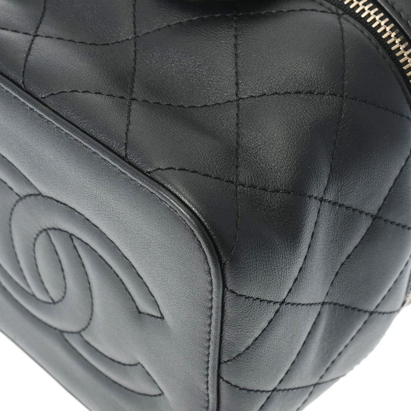 CHANEL シャネル マトラッセ スモールバニティ チェーンショルダー 黒 AS3228 レディース カーフ ショルダーバッグ Aランク 中古 銀蔵