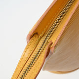 LOUIS VUITTON ルイヴィトン エピ サンジャック ショッピング タッシリイエロー M52269 レディース エピレザー ショルダーバッグ ABランク 中古 銀蔵