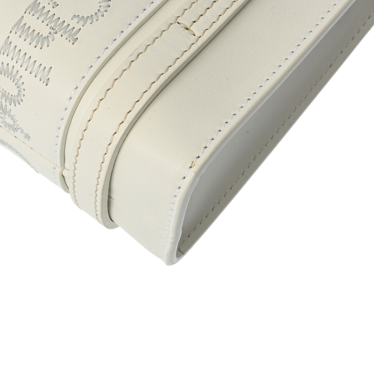 Chloéウッディ　ホワイト　袋付き Chloéウッディ ホワイト 袋付き Chloe クロエ トートバッグ ショルダー