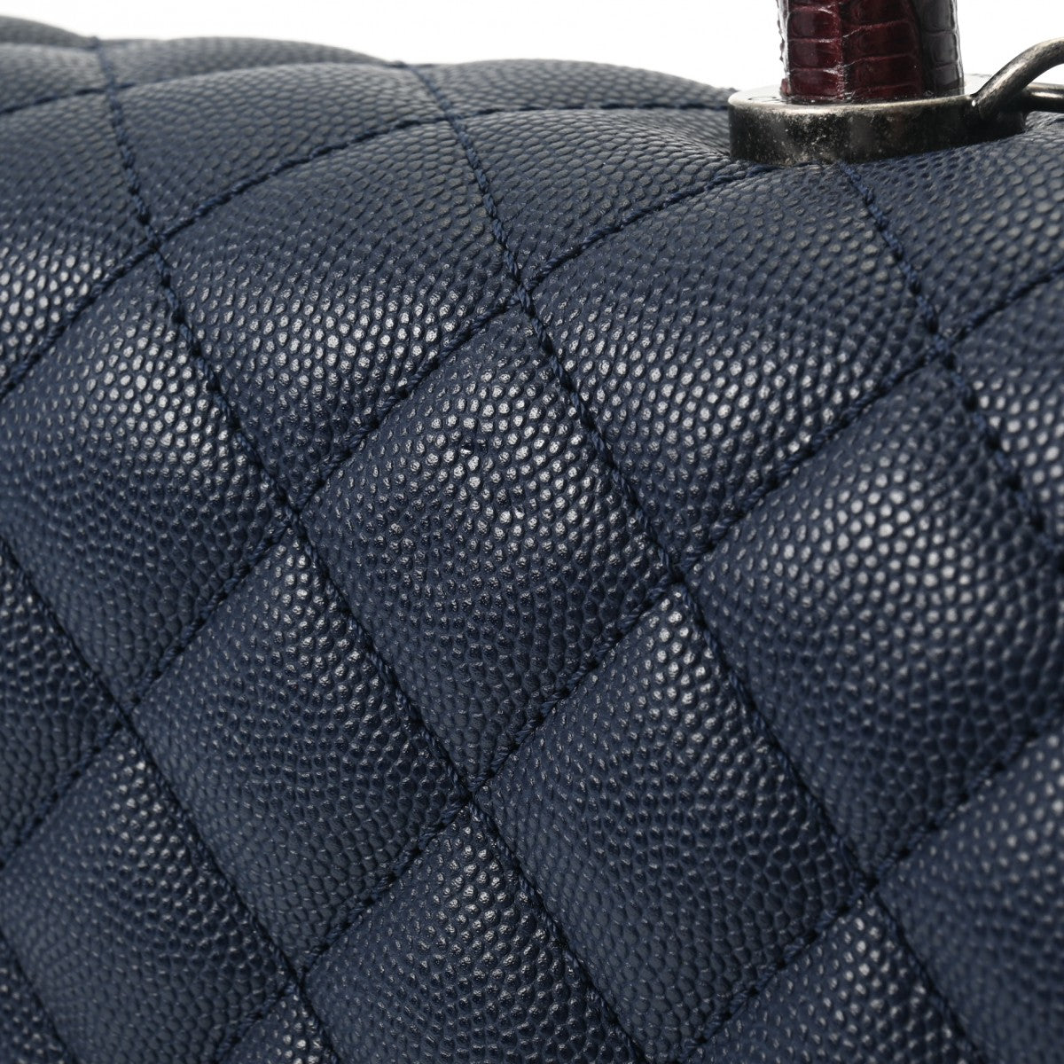 CHANEL超レア　グログランリボン付きバンドカラートップス　お値下げしました！ CHANEL超レア グログランリボン付きバンドカラートップス お値下げしま