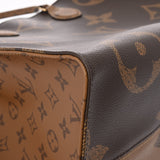 LOUIS VUITTON ルイヴィトン モノグラムジャイアント オンザゴー GM 旧型 2WAYトート ブラウン M45320 ユニセックス モノグラムキャンバス ハンドバッグ ABランク 中古 銀蔵