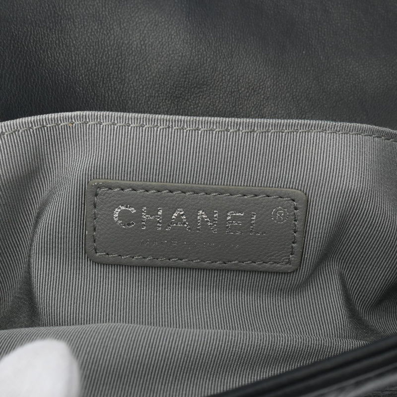 CHANEL シャネル ボーイシャネル スモールハンドバッグ 20cm ネイビー A67085 レディース ベロア ショルダーバッグ ABランク 中古 銀蔵