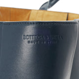 BOTTEGAVENETA ボッテガヴェネタ イントレチャート ラージアルコ トート ネイビー - レディース カーフ トートバッグ Aランク 中古 銀蔵