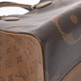 LOUIS VUITTON ルイヴィトン モノグラムジャイアント オンザゴー GM 旧型 2WAYトート ブラウン M44576 ユニセックス モノグラムキャンバス ハンドバッグ Bランク 中古 銀蔵