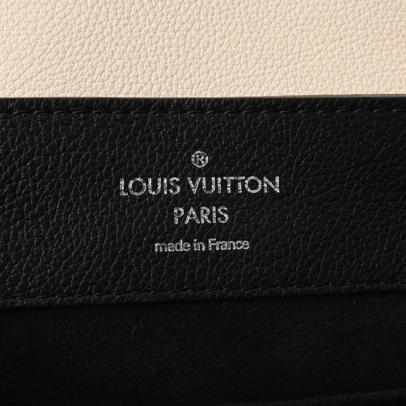 LOUIS VUITTON ルイヴィトン ロックミー バックパック スタッズ 黒 白 M54108 レディース レザー リュック・デイパック Aランク 中古 銀蔵