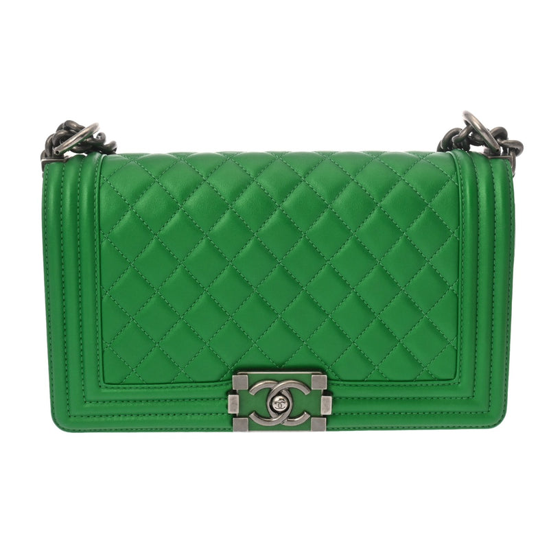CHANEL シャネル ボーイシャネル チェーンショルダー 25cm グリーン A67086 レディース ラムスキン ショルダーバッグ Aランク 中古 銀蔵