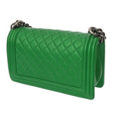 CHANEL シャネル ボーイシャネル チェーンショルダー 25cm グリーン A67086 レディース ラムスキン ショルダーバッグ Aランク 中古 銀蔵