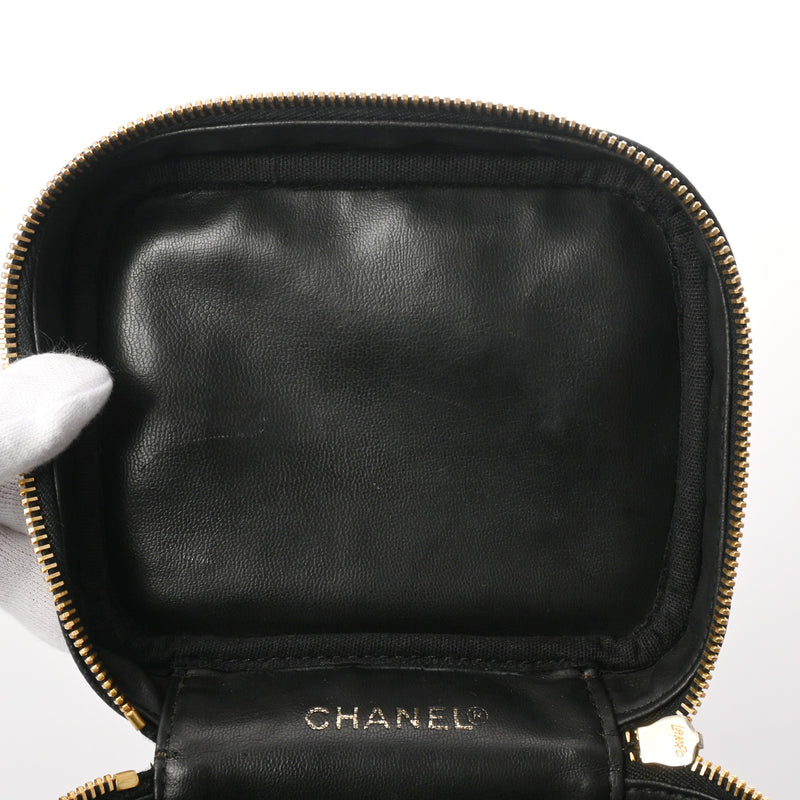 CHANEL シャネル 縦型 バニティ ブラック A01998 レディース キャビアスキン ハンドバッグ ABランク 中古 銀蔵