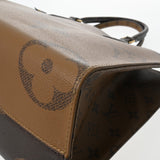 LOUIS VUITTON ルイヴィトン モノグラムジャイアント オンザゴー MM 2WAYトート ブラウン M45321 レディース モノグラムキャンバス ハンドバッグ Aランク 中古 銀蔵