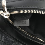 LOUIS VUITTON ルイヴィトン ダミエグラフィット ダニエル MM 黒 N58029 メンズ ダミエグラフィットキャンバス ショルダーバッグ ABランク 中古 銀蔵