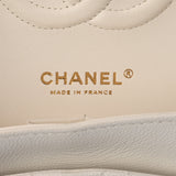 CHANEL シャネル マトラッセ チェーンショルダー Wフラップ 25cm ホワイト A01112 レディース キャビアスキン ショルダーバッグ Aランク 中古 銀蔵