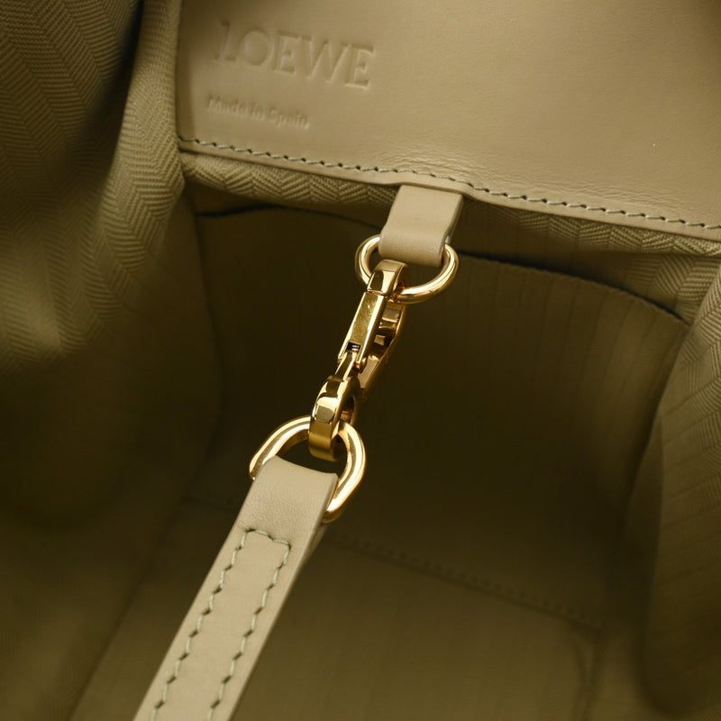 LOEWE ロエベ コンパクト ハンモックバッグ クレイグリーン A538H13X26 レディース サテンカーフ ショルダーバッグ 新同 中古 銀蔵