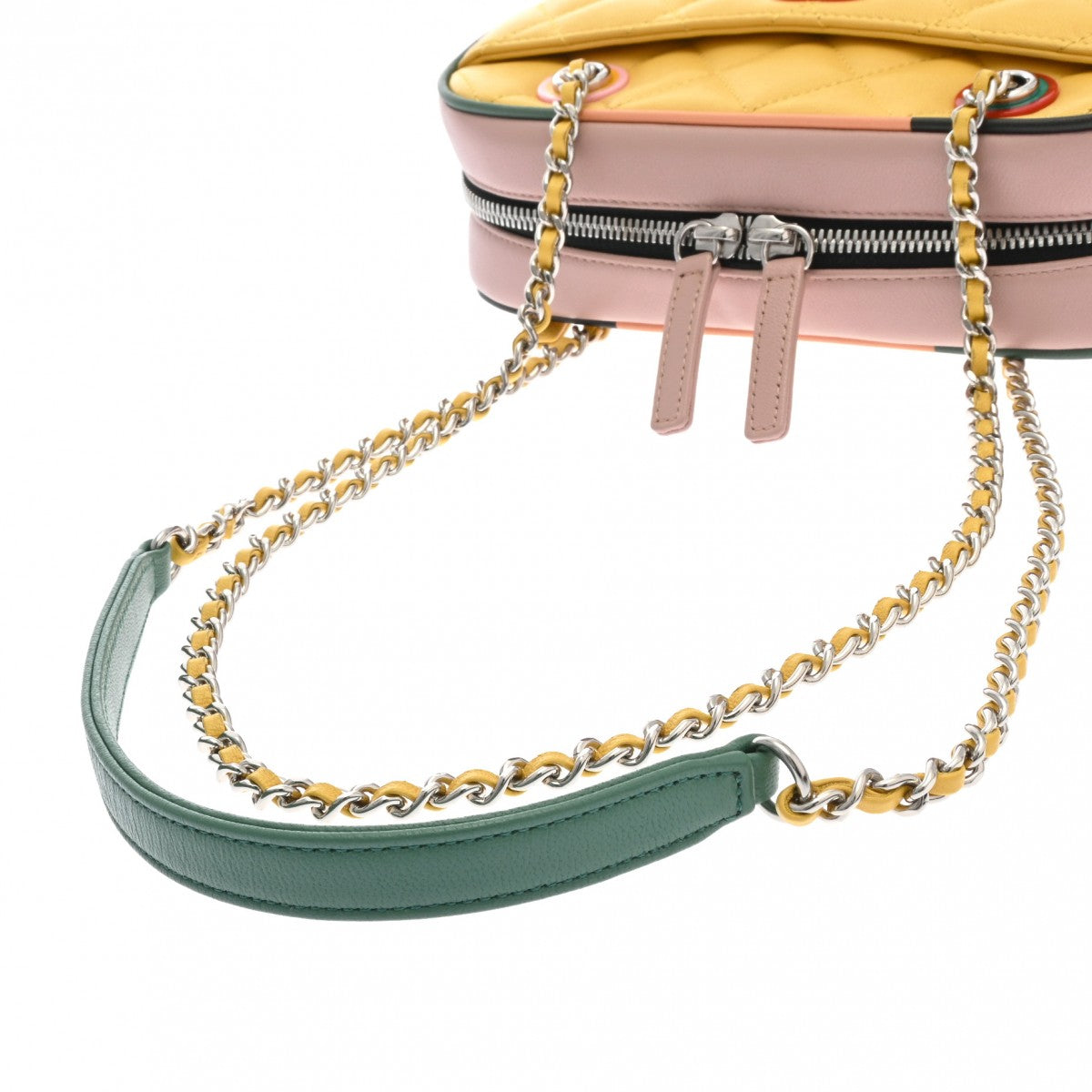 CHANEL シャネル　チェーンバッグ　マトラッセ　 カメラバッグ CHANEL（シャネル） チェーンショルダーバッグ マトラッセ カメラ