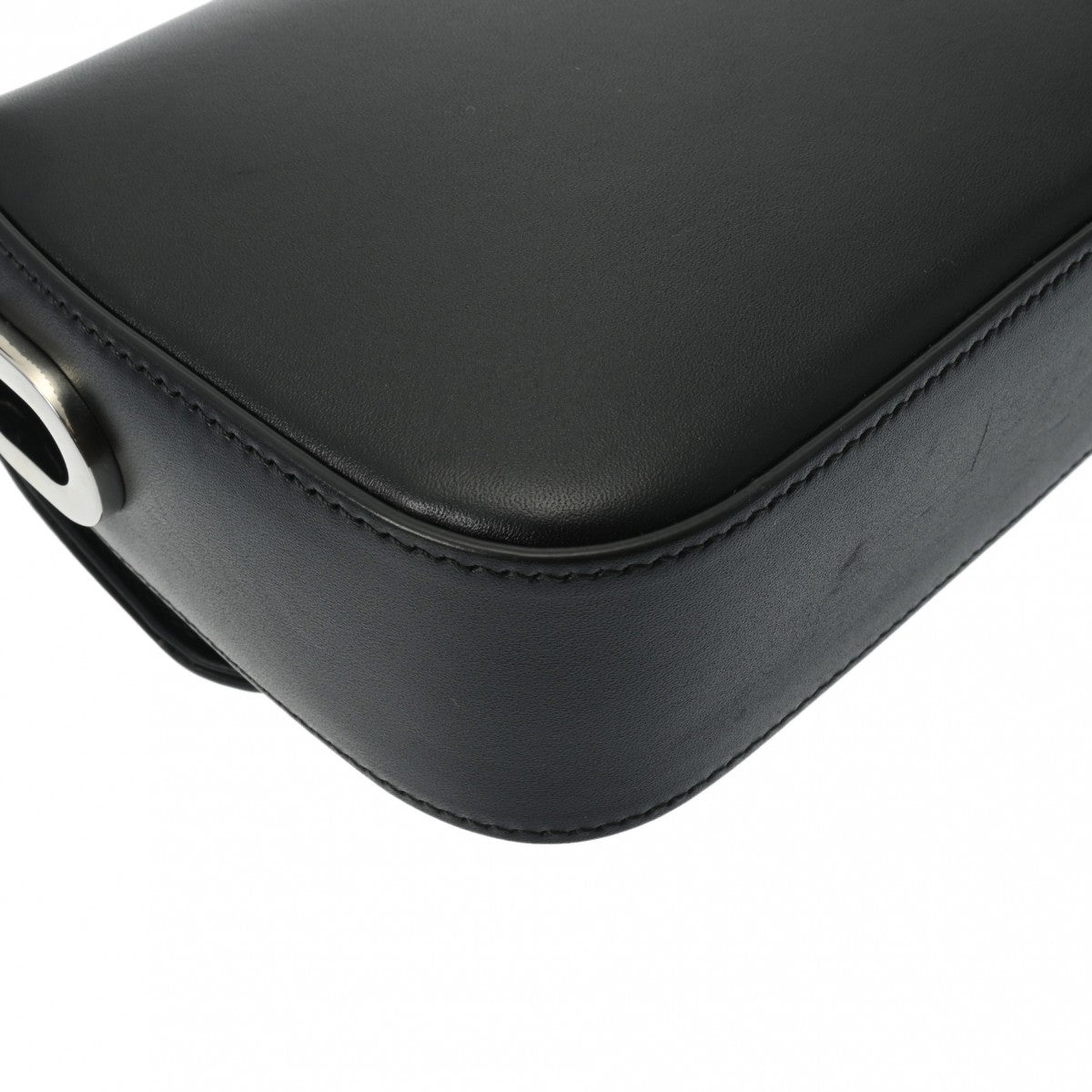 GUCCI ブラックレザーショルダーバッグ GUCCI ブラックレザーショルダーバッグ