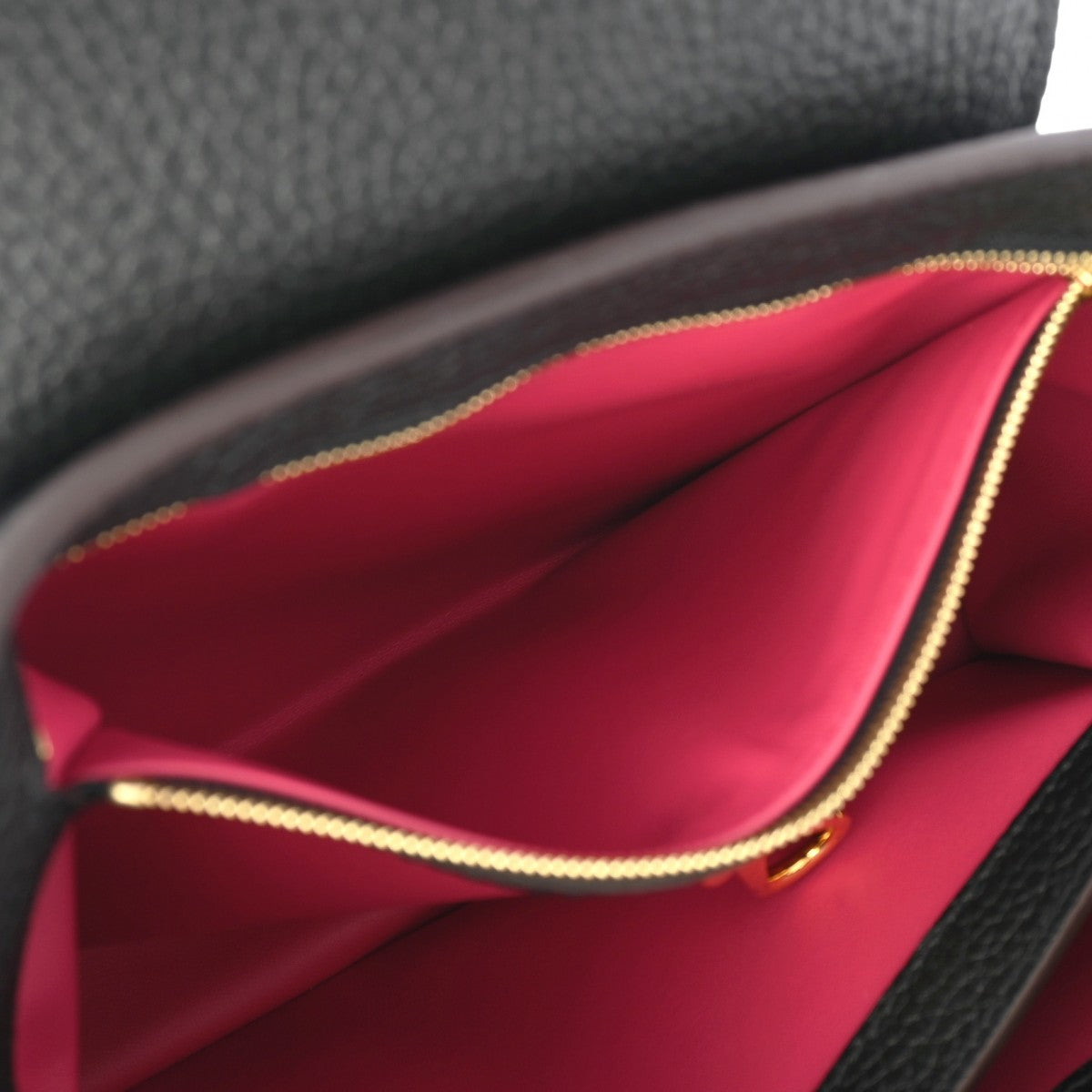 ルイヴィトンカプシーヌBB ノワール レディース トリヨンレザー