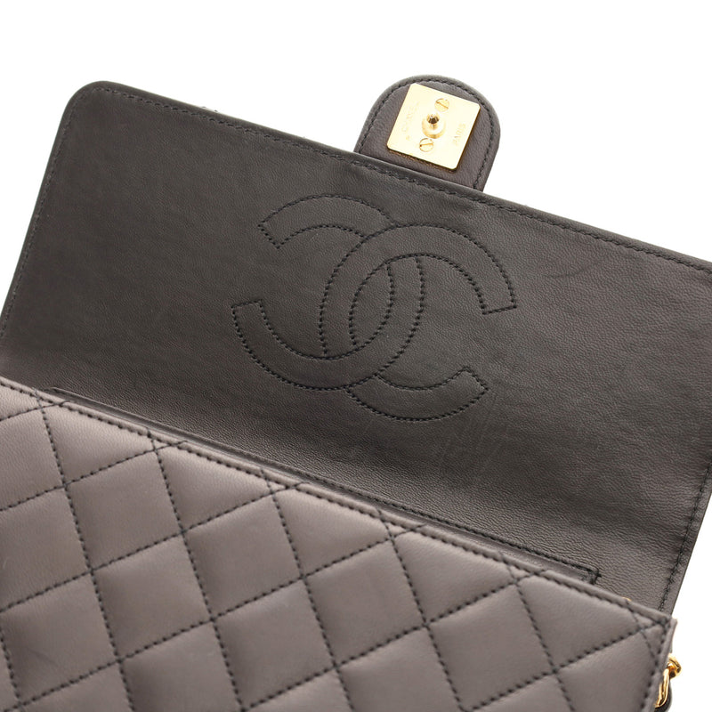 CHANEL シャネル マトラッセ 22cm チェーンショルダー  黒 レディース ラムスキン ショルダーバッグ Bランク 中古 銀蔵