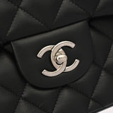 CHANEL シャネル マトラッセ チェーンショルダー Wフラップ 30cm ブラック A58600 レディース ラムスキン ショルダーバッグ Bランク 中古 銀蔵