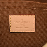 LOUIS VUITTON ルイヴィトン モノグラム ミュルティ ポシェット アクセソワール カーキ M44813 レディース モノグラムキャンバス ショルダーバッグ Aランク 中古 銀蔵