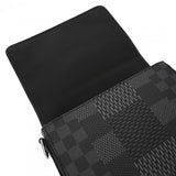 LOUIS VUITTON ルイヴィトン ダミエグラフィット ステュディオメッセンジャー 黒/グレー N50013 メンズ ダミエグラフィットキャンバス ショルダーバッグ Aランク 中古 銀蔵