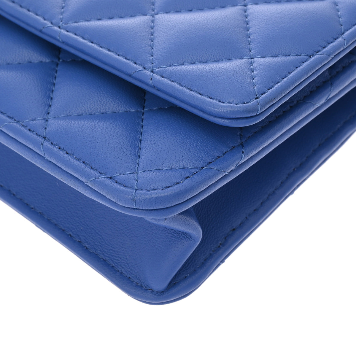 本日限定お値下げ！CHANEL マトラッセ　ウォレット　ブルー CHANEL シャネル マトラッセ 三つ折りコンパクト 財布 キャビア