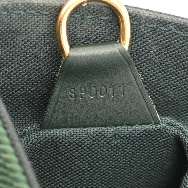 LOUIS VUITTON ルイヴィトン タイガ ヴィクトール エピセア M30144 メンズ レザー ショルダーバッグ Bランク 中古 銀蔵