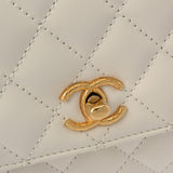 CHANEL シャネル マトラッセ トップハンドル XS 2WAY ホワイト A92990 レディース カーフ ハンドバッグ Aランク 中古 銀蔵