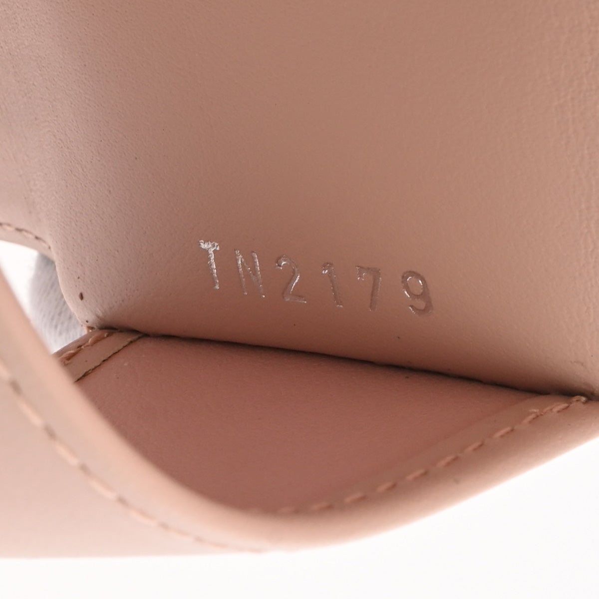 ルイヴィトン マヒナ モノグラム ミュルティクレ 4連キーケース M82760 ルイヴィトン ミュルティクレ 4 43034 ピンク レディース マヒナレザー