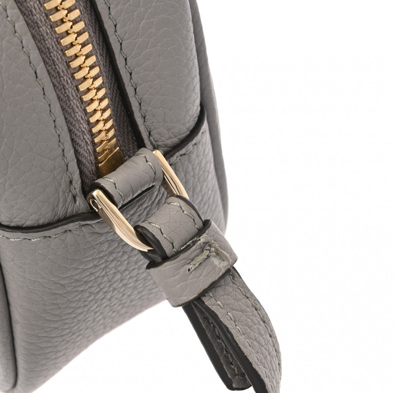 SALVATORE FERRAGAMO フェラガモ グレー レディース カーフ ショルダーバッグ Aランク 中古 銀蔵