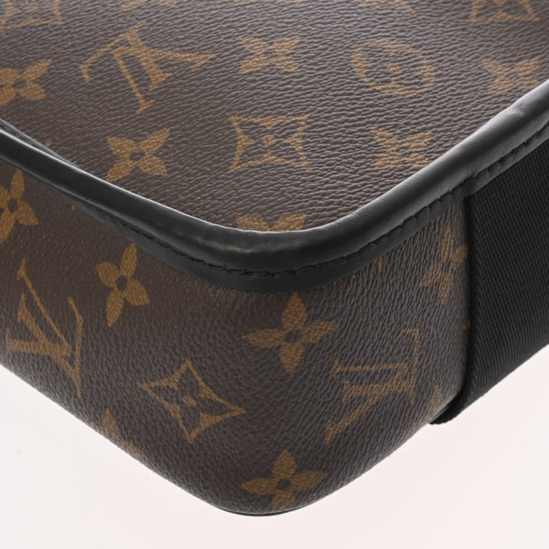 LOUIS VUITTON ルイヴィトン モノグラムマカサー マカサー アーチーメッセンジャー ブラウン M46442 メンズ モノグラムキャンバス/レザー ショルダーバッグ Bランク 中古 銀蔵