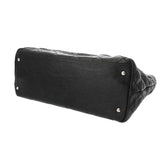 CHANEL シャネル オンザロード ブラック レディース レザー トートバッグ Bランク 中古 銀蔵