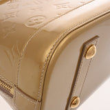 LOUIS VUITTON ルイヴィトン モノグラムヴェルニ アルマ PM ベージュプードル M91751 レディース モノグラムヴェルニ ハンドバッグ Bランク 中古 銀蔵