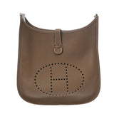 HERMES エルメス エヴリン3 GM エトゥープ T刻印(2015年頃) ユニセックス トリヨンクレマンス ショルダーバッグ ABランク 中古 銀蔵