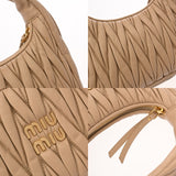 MIUMIU ミュウミュウ ワンダーマテラッセ レザーホーボーバッグ ベージュ 5BC125 レディース マテラッセレザー ハンドバッグ Aランク 中古 銀蔵