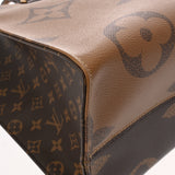 LOUIS VUITTON ルイヴィトン モノグラムジャイアント ジャイアントリバース オンザゴー GM 旧型 ブラウン M44576 ユニセックス モノグラムキャンバス ハンドバッグ Aランク 中古 銀蔵