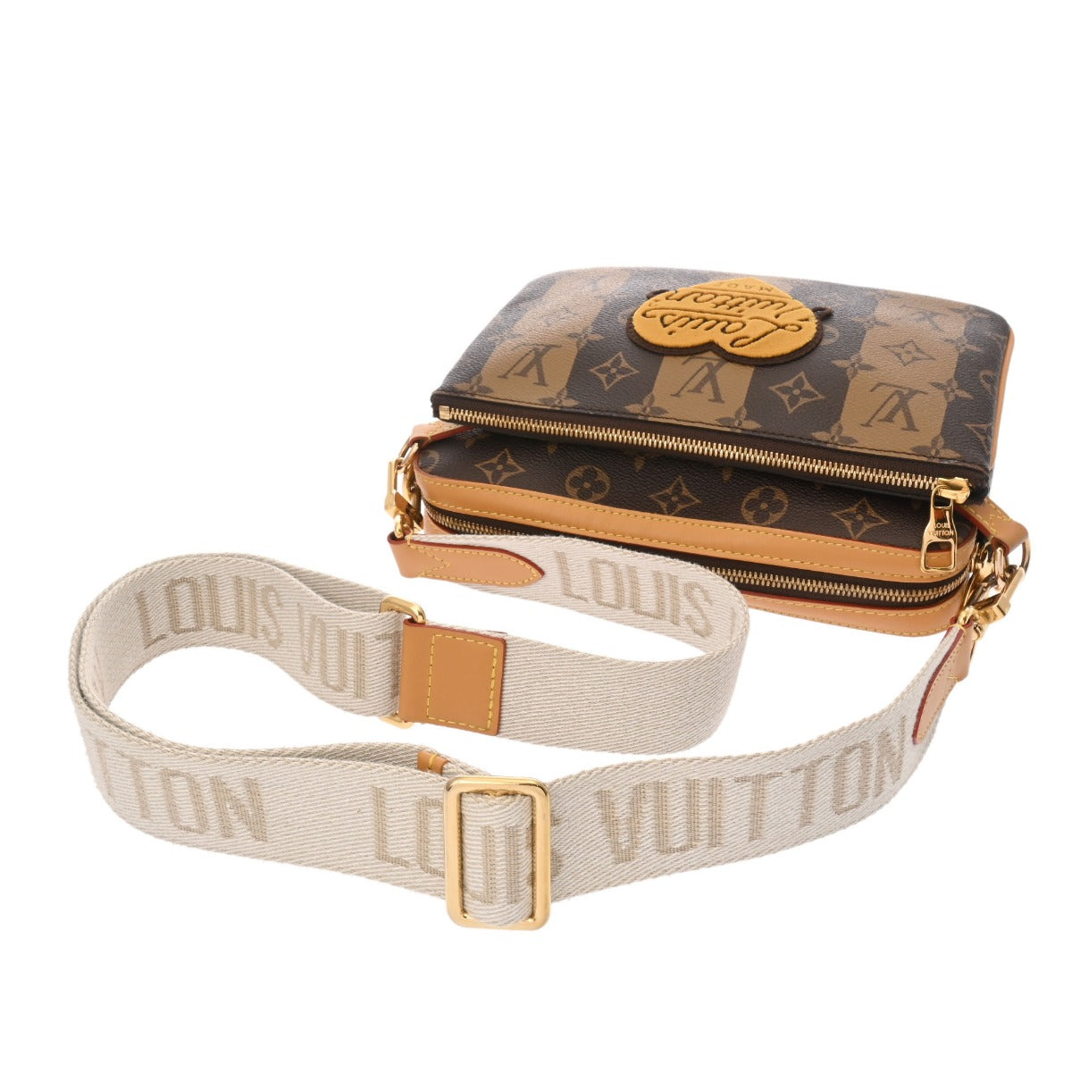 【美品完品】LOUIS VUITTON×NIGOトリオメッセンジャーM45965 美品完品】LOUIS VUITTON×NIGOトリオメッセンジャーM45965